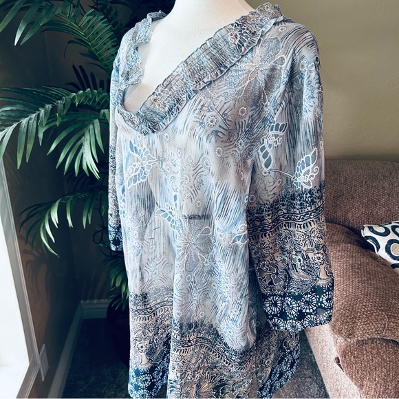 Maggie Barnes plus size semi sheer tunic top - Picture 4 of 5
